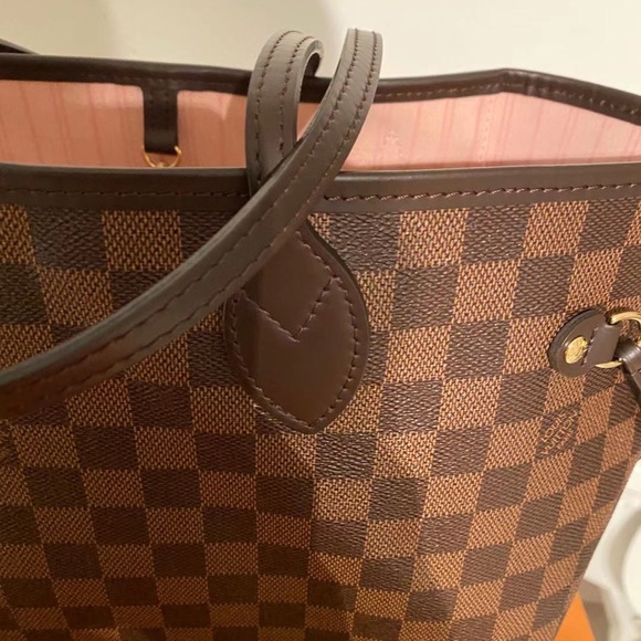 **SOLD** - Picture 4 of 8